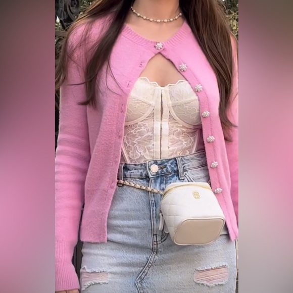 Zara PINK CARDIGAN WITH FAUX PEARL BUTTONS - Picture 10 of 14